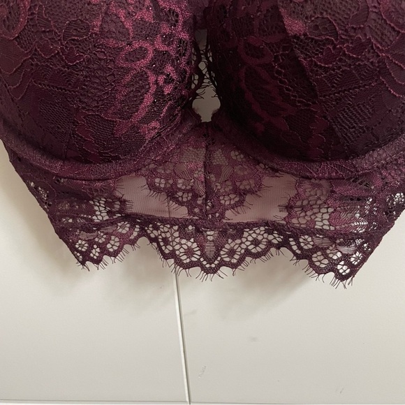 La Senza Beyond Sexy Classic Plunge Bra - Picture 3 of 8